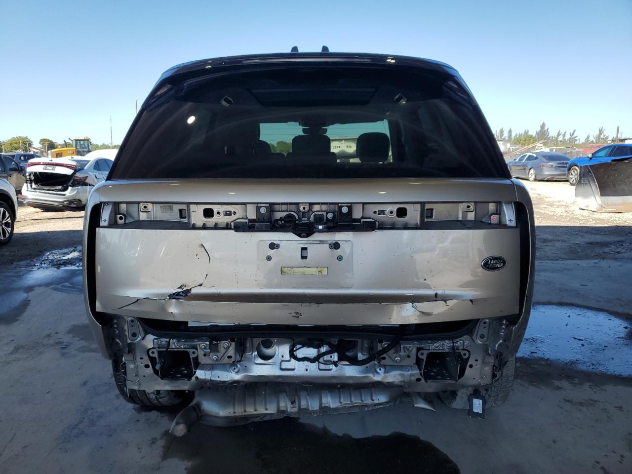 2023 Land Rover Range Rover - Image 6