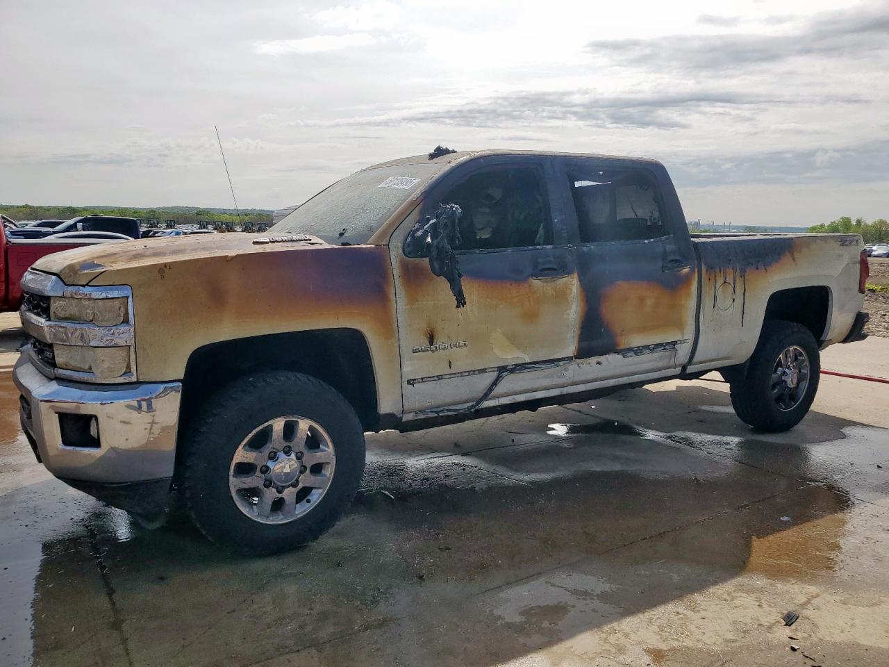 2015 Chevrolet Silverado K2500 Heavy Duty Lt for Sale in Grand Prairie, TX - Burn