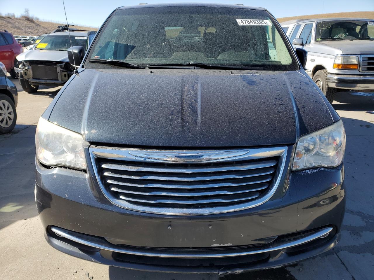 2014 Chrysler Town & Country - Image 5