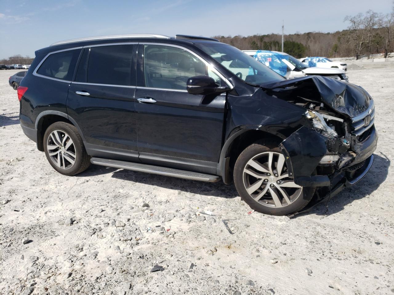 2017 Honda Pilot - Image 4