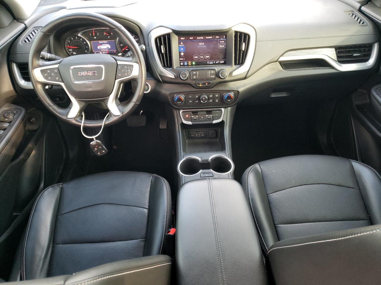 2022 GMC Terrain - Image 8