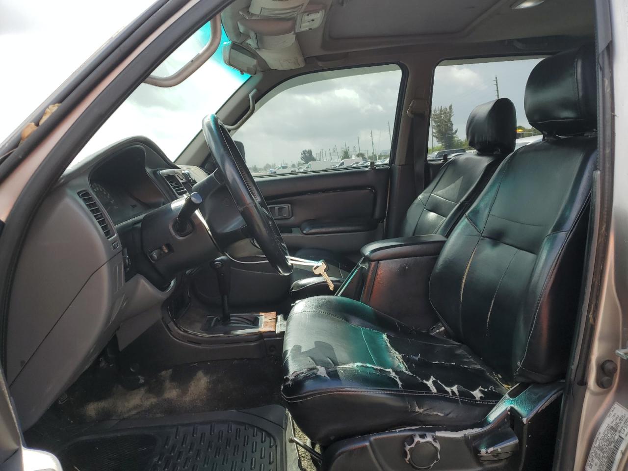 2002 Toyota 4Runner - Image 7
