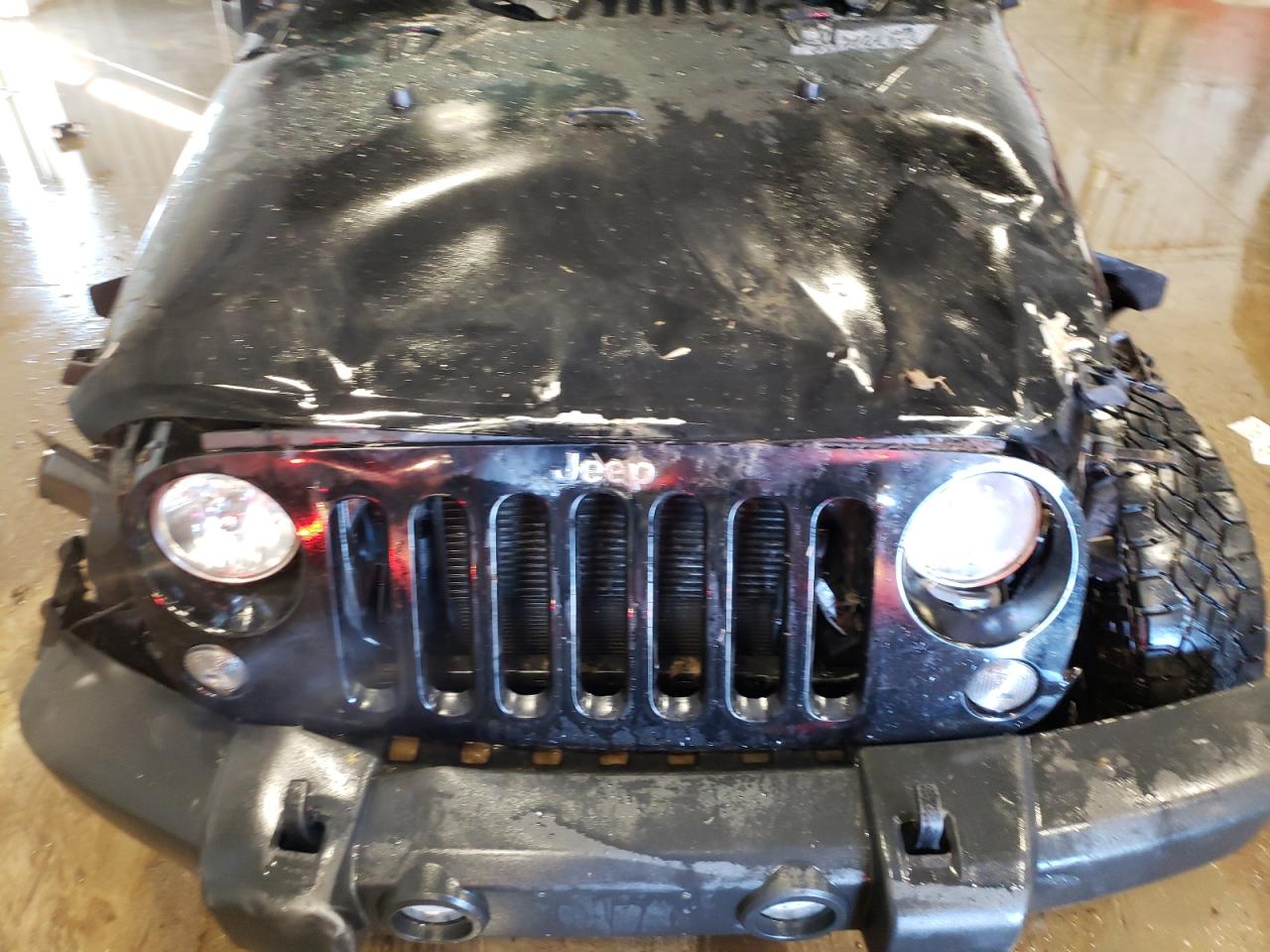 2018 Jeep Wrangler - Image 11