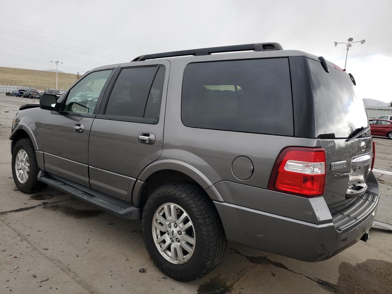2011 Ford Expedition - Image 2