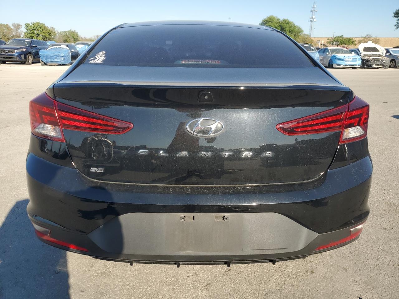 2019 Hyundai Elantra - Image 6