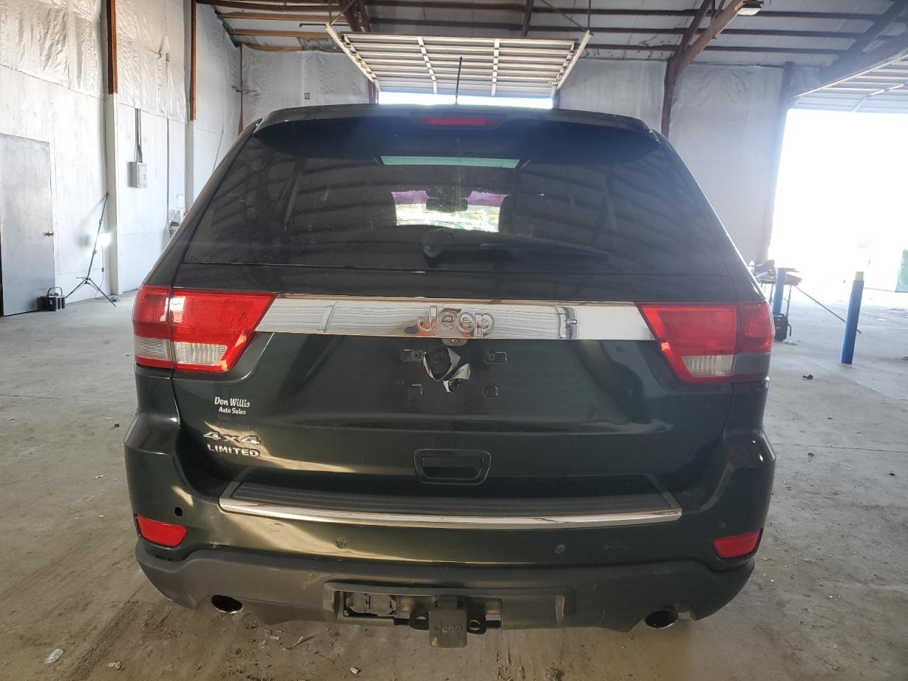 2011 Jeep Grand Cherokee - Image 6