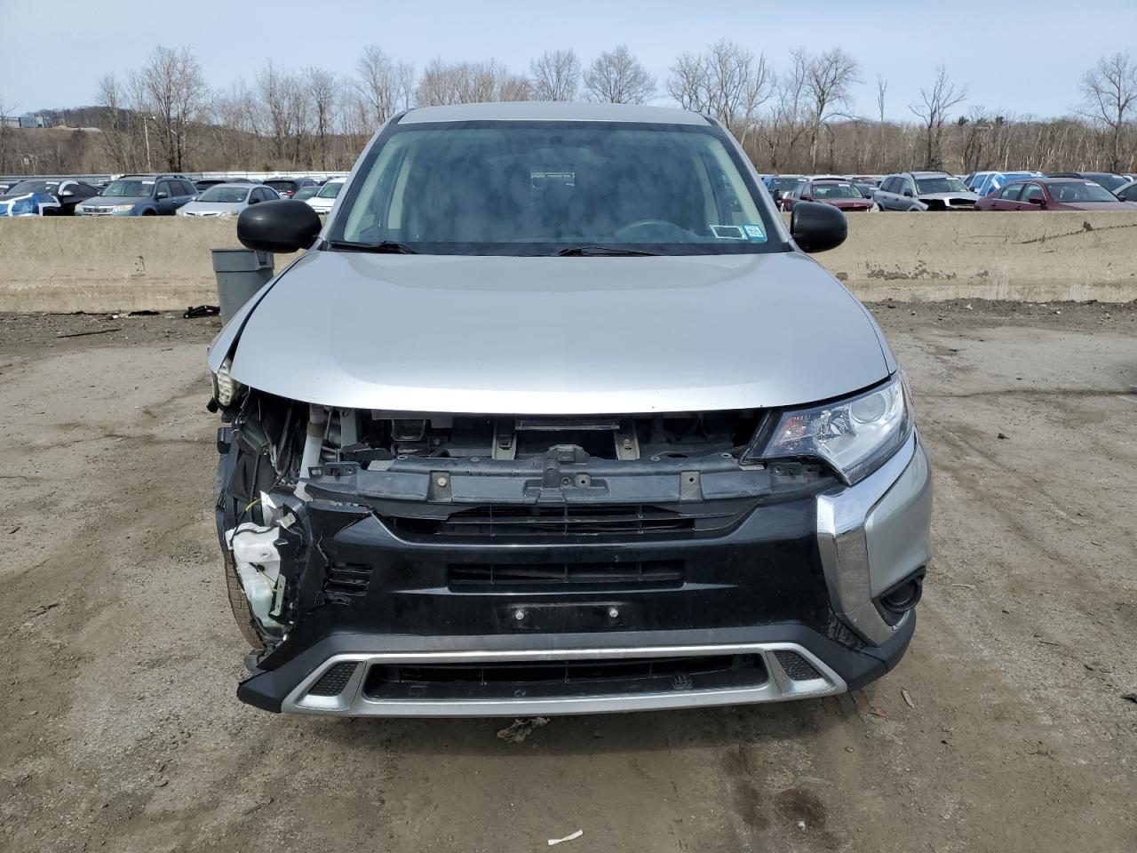 2020 Mitsubishi Outlander - Image 5