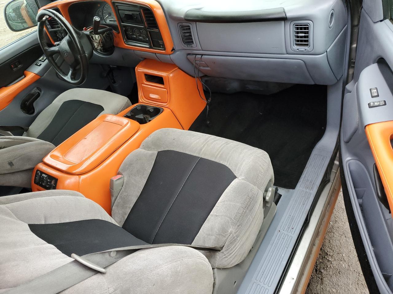 1999 Chevrolet Silverado - Image 8