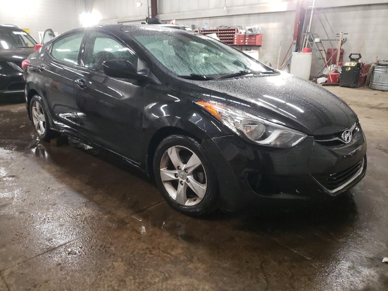 2013 Hyundai Elantra - Image 4