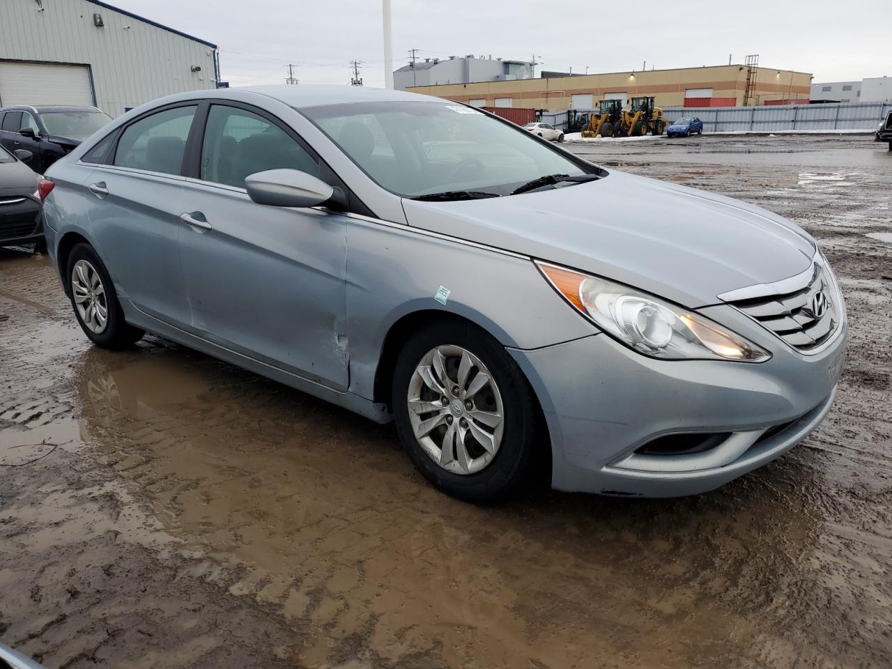 2011 Hyundai Sonata - Image 4