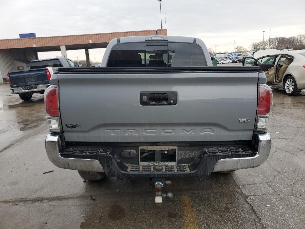 2020 Toyota Tacoma - Image 6