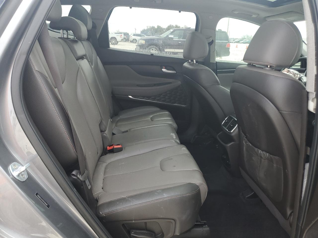 2019 Hyundai Santa Fe - Image 11