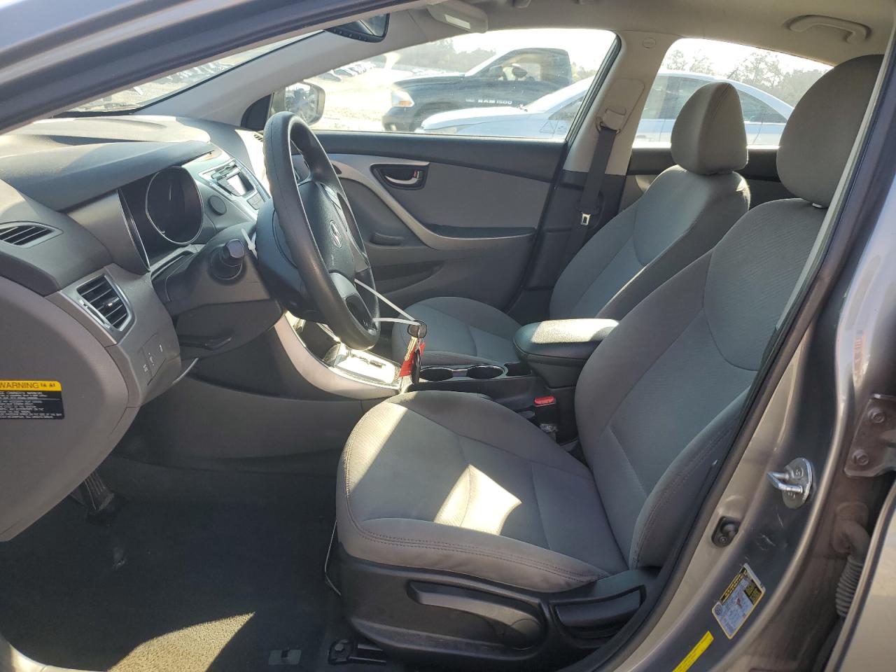 2013 Hyundai Elantra - Image 7