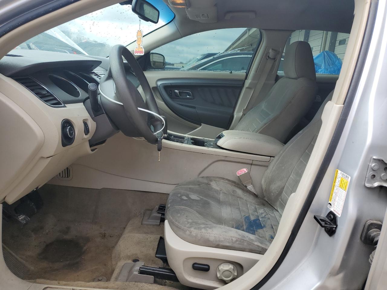 2011 Ford Taurus - Image 7
