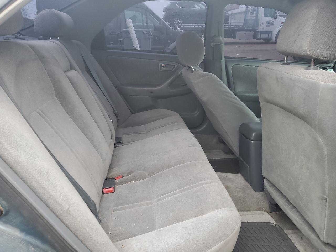 2000 Toyota Camry - Image 10