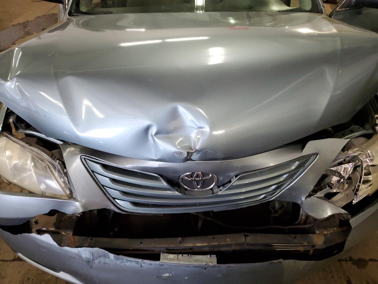 2009 Toyota Camry - Image 11