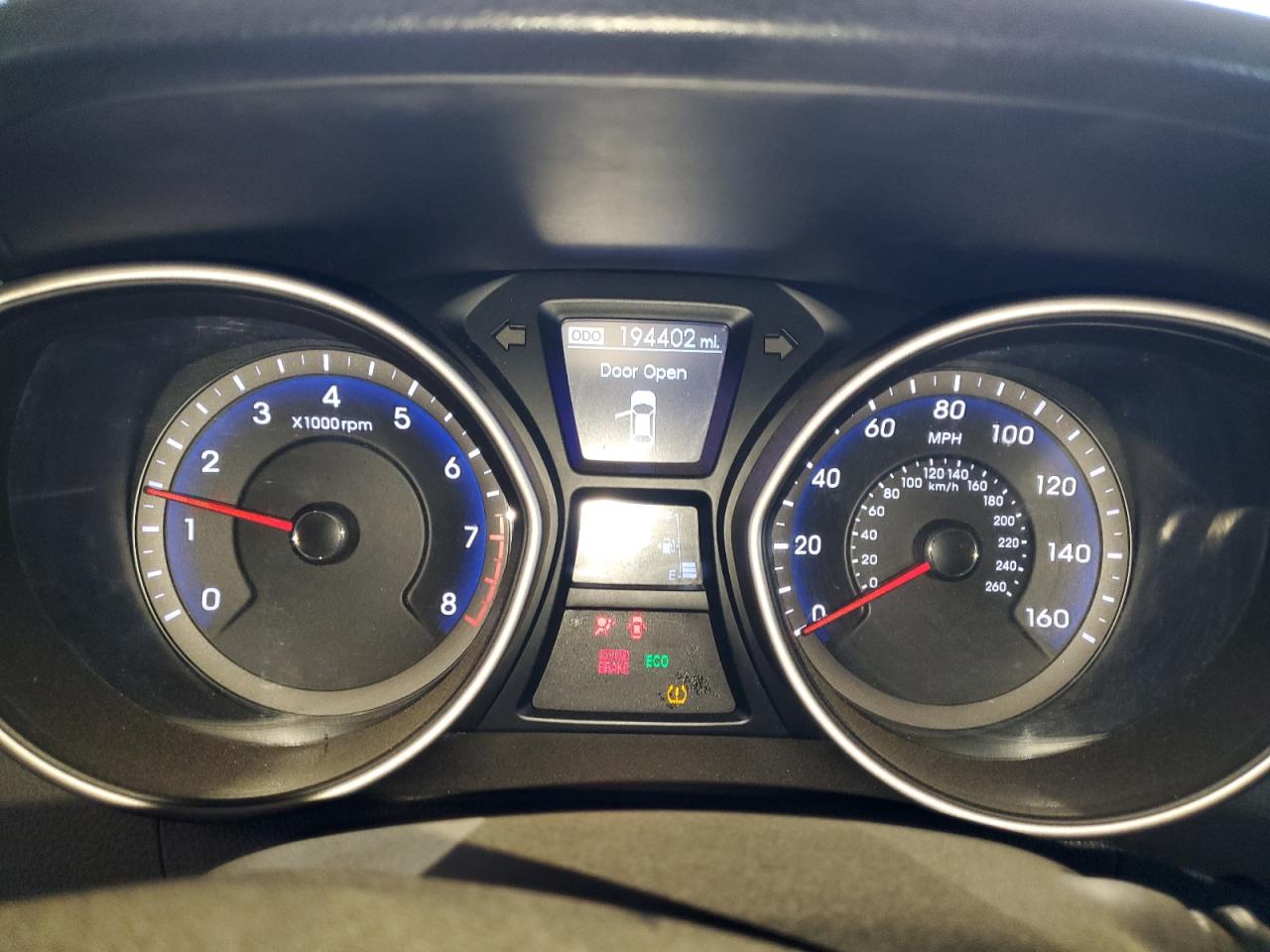 2013 Hyundai Elantra - Image 9