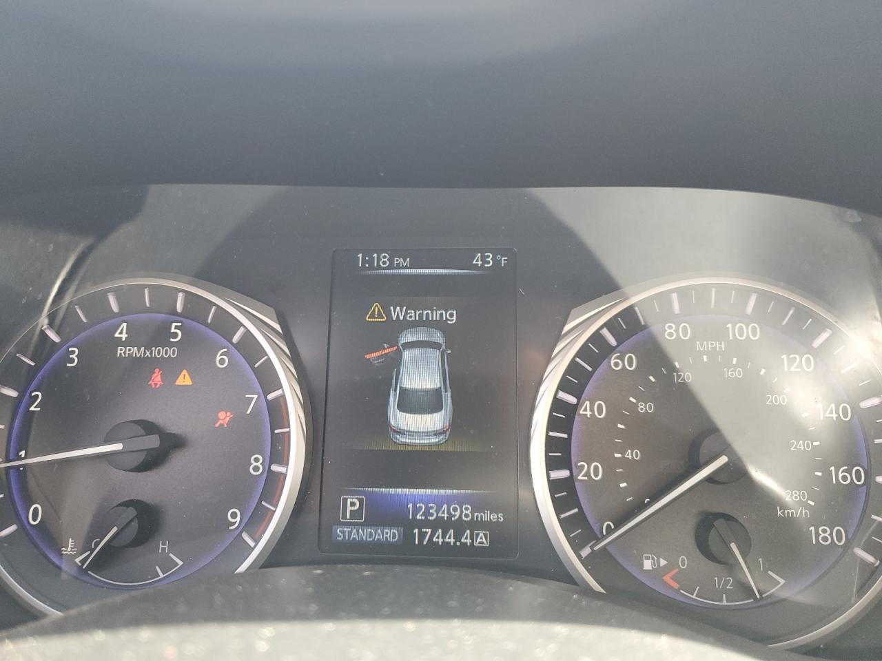 2017 Infiniti Q50 - Image 9