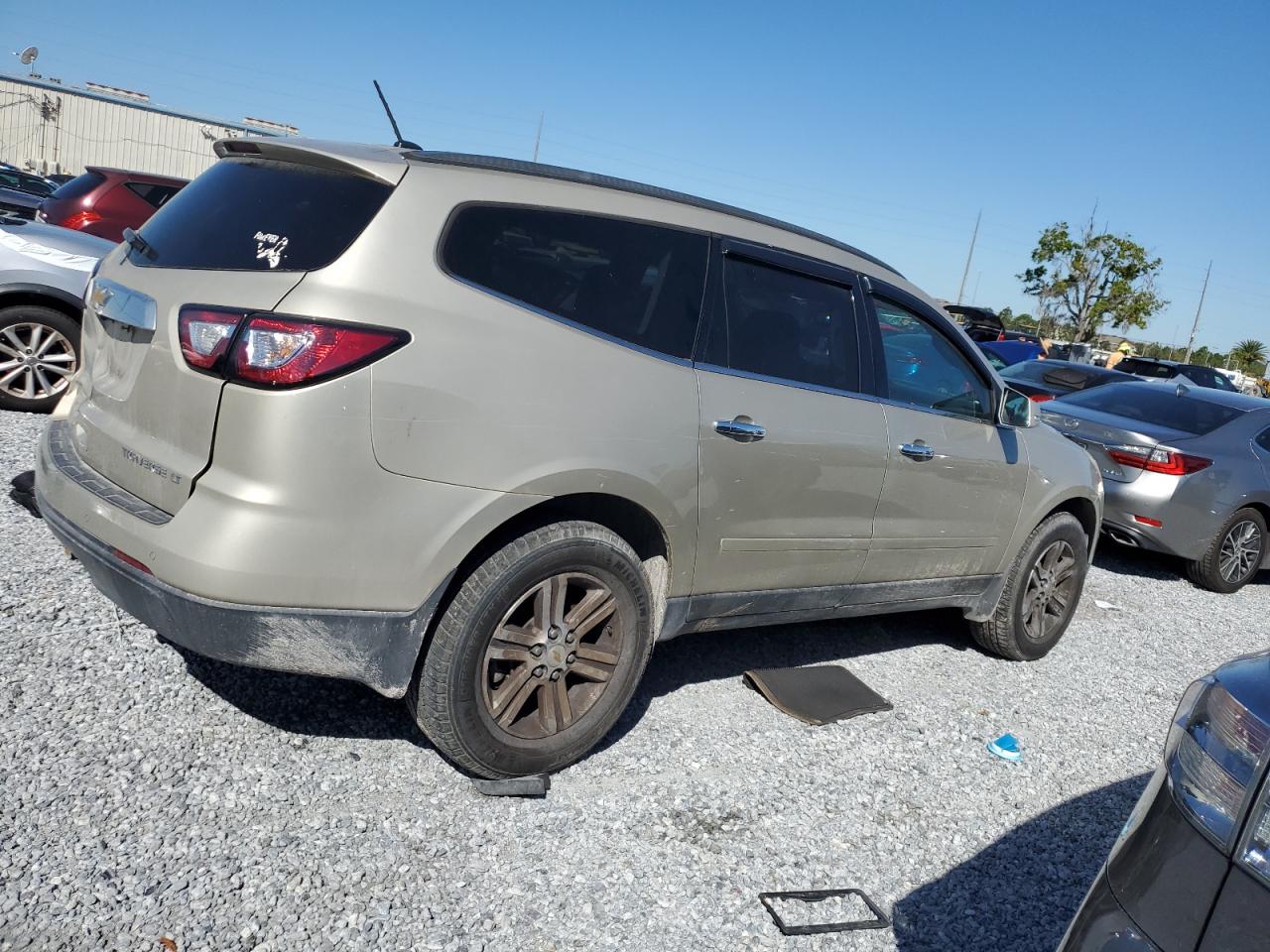 2015 Chevrolet Traverse - Image 3