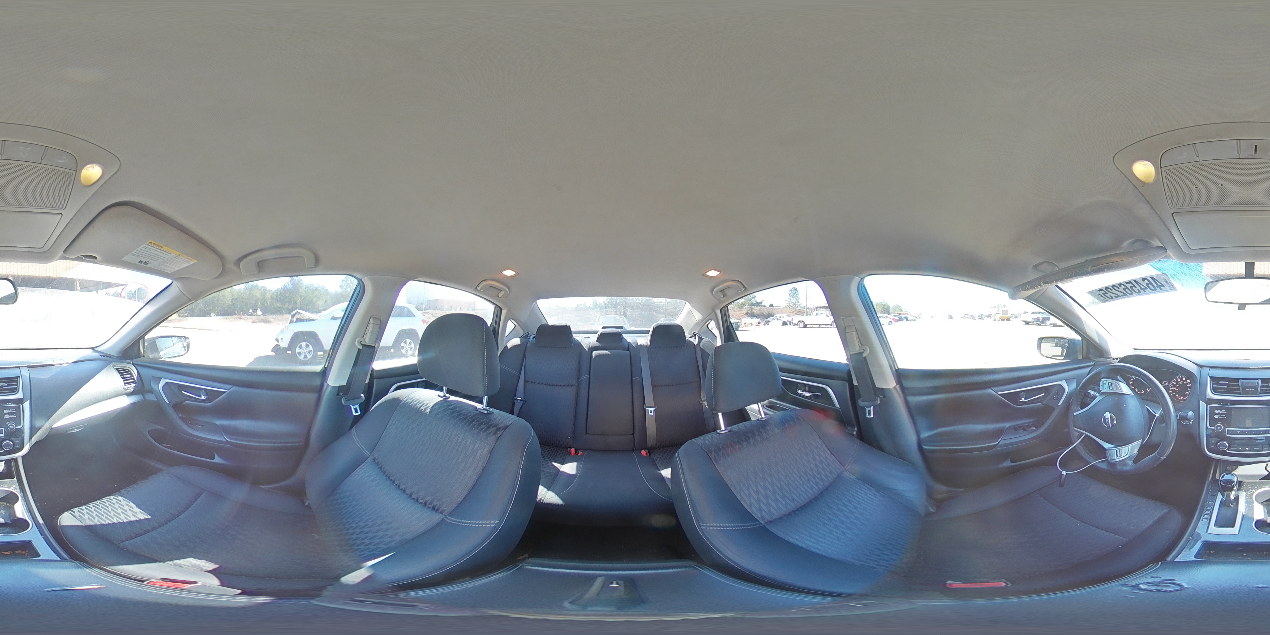 2018 Nissan Altima - Image 12