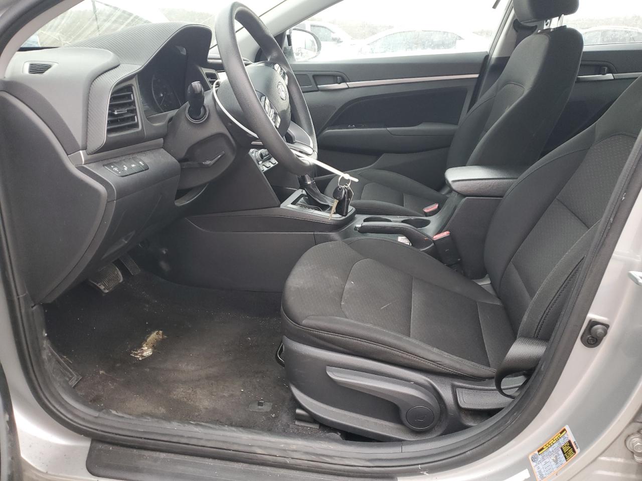 2020 Hyundai Elantra - Image 7