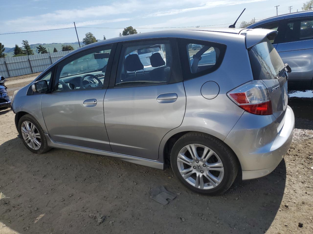 2010 Honda Fit - Image 2