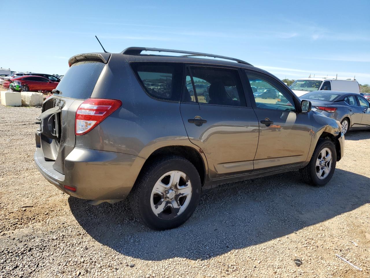 2010 Toyota RAV 4 - Image 3