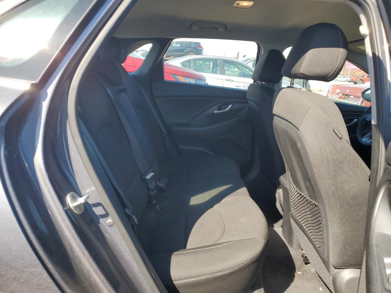 2019 Hyundai Elantra - Image 10