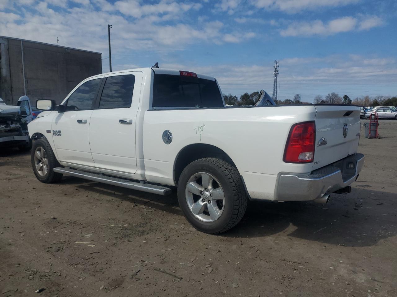 2015 RAM 1500 - Image 2