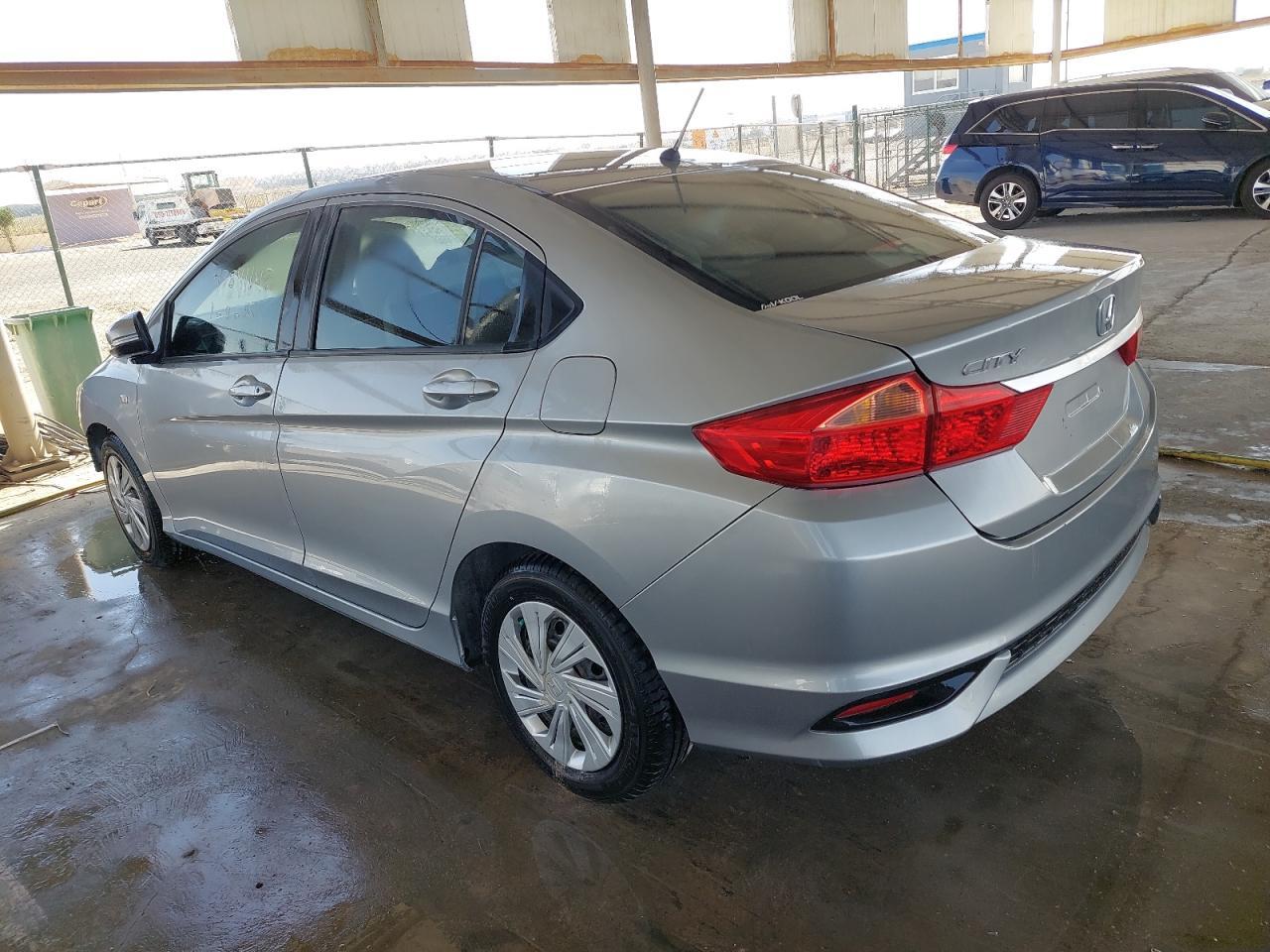 MRHGM6628JT031042 - 2018 Honda CITY - #48086065