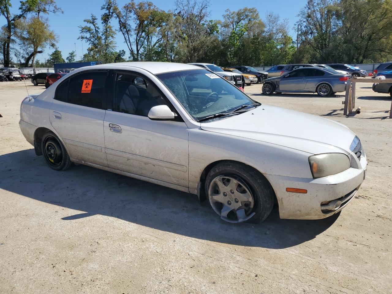 2004 Hyundai Elantra - Image 4