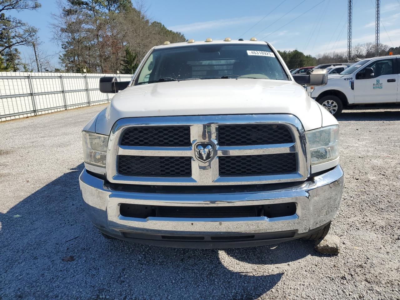 2014 RAM 3500 - Image 5