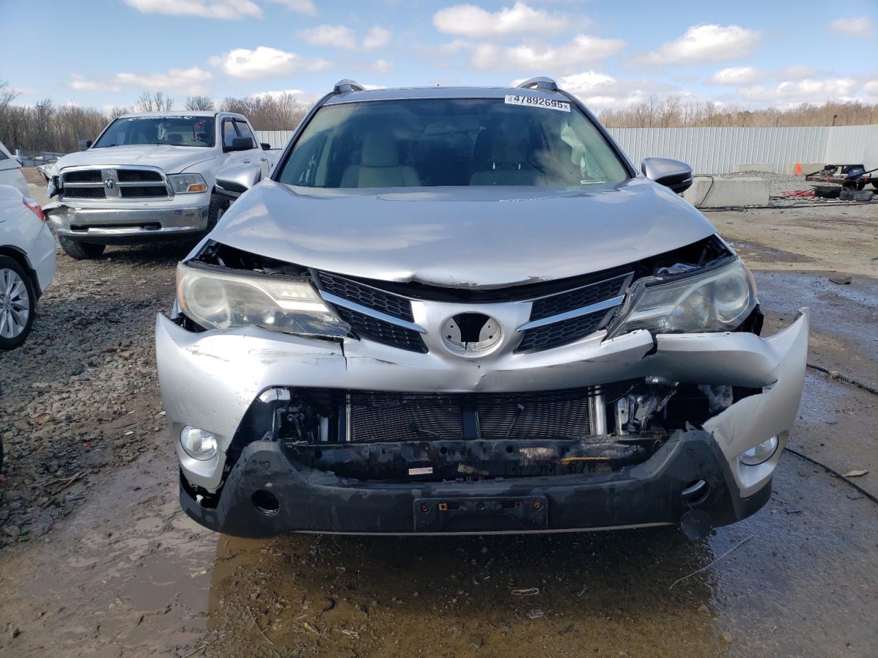 2014 Toyota RAV 4 - Image 5
