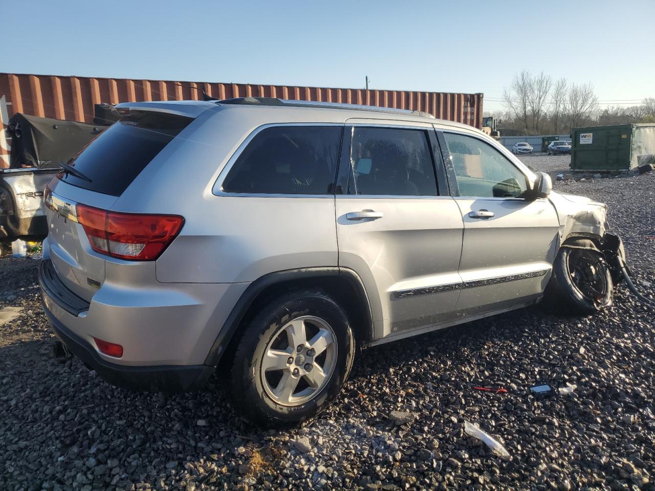 2011 Jeep Grand Cherokee - Image 3