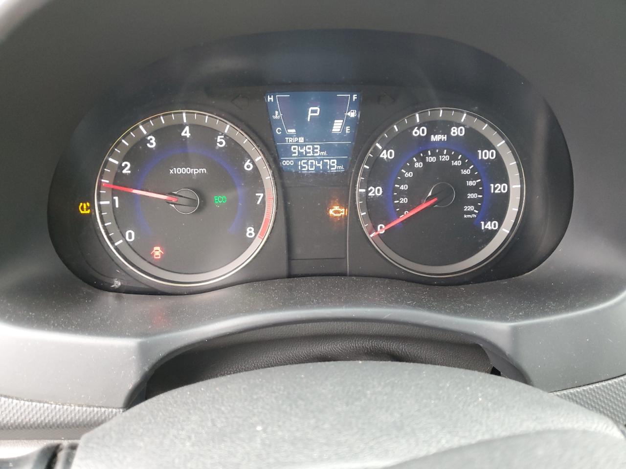 2013 Hyundai Accent - Image 9