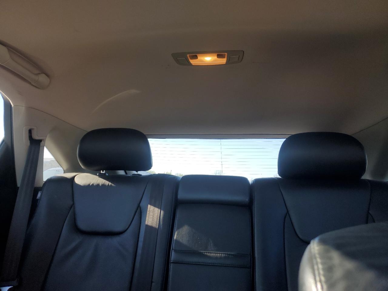 2011 Lexus RX - Image 10
