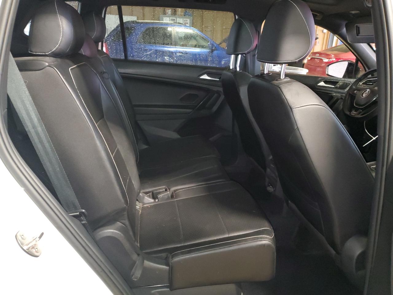 2021 Volkswagen Tiguan - Image 12