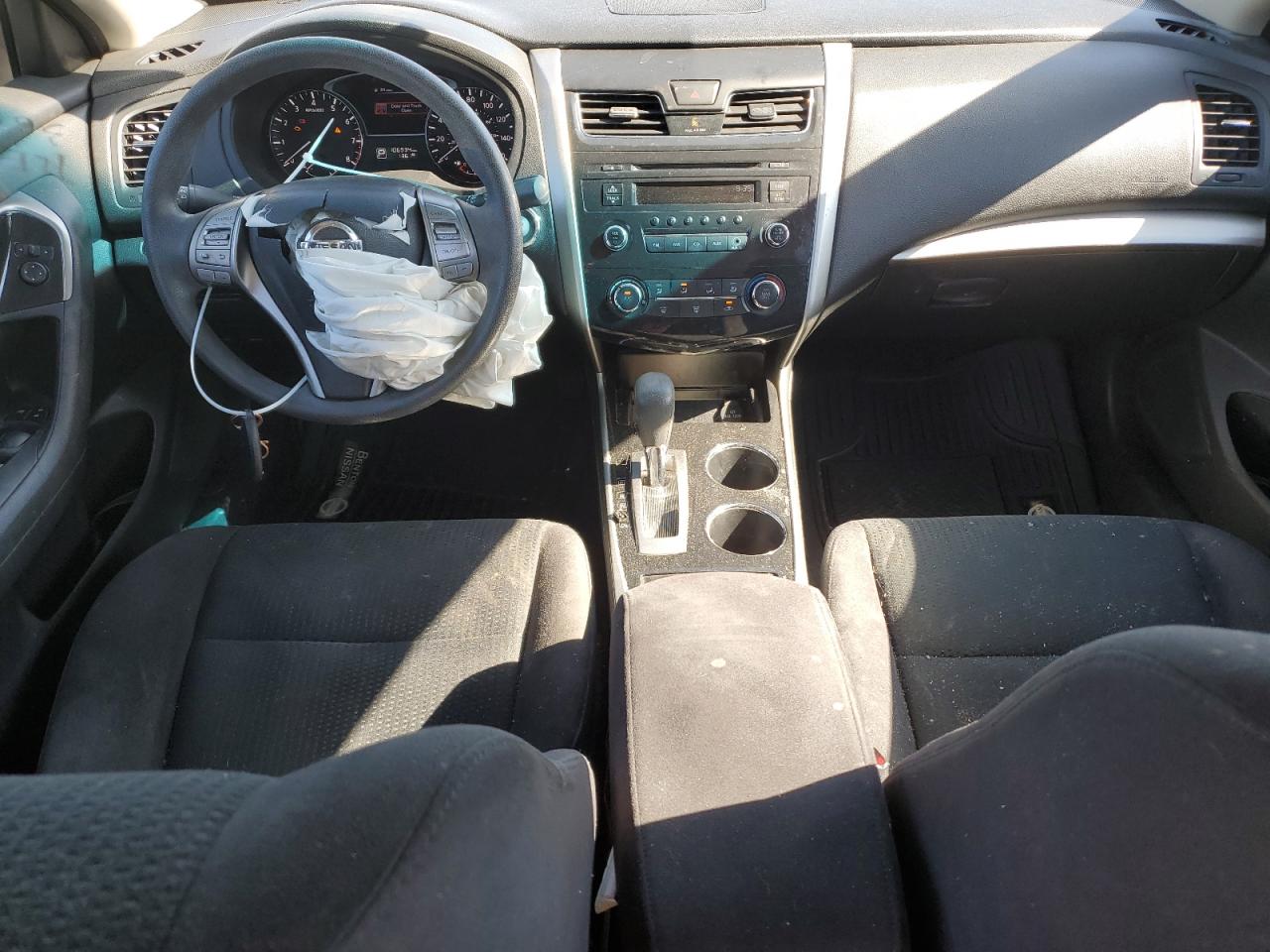 2014 Nissan Altima - Image 8