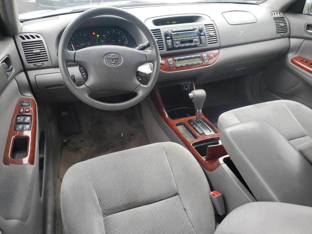 2003 Toyota Camry - Image 8