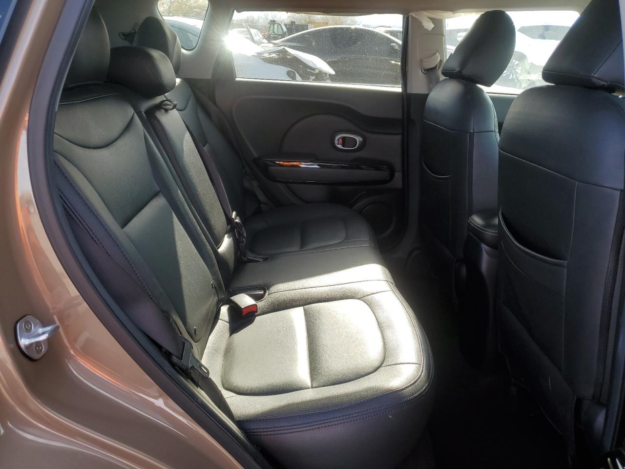 2015 Kia Soul - Image 11