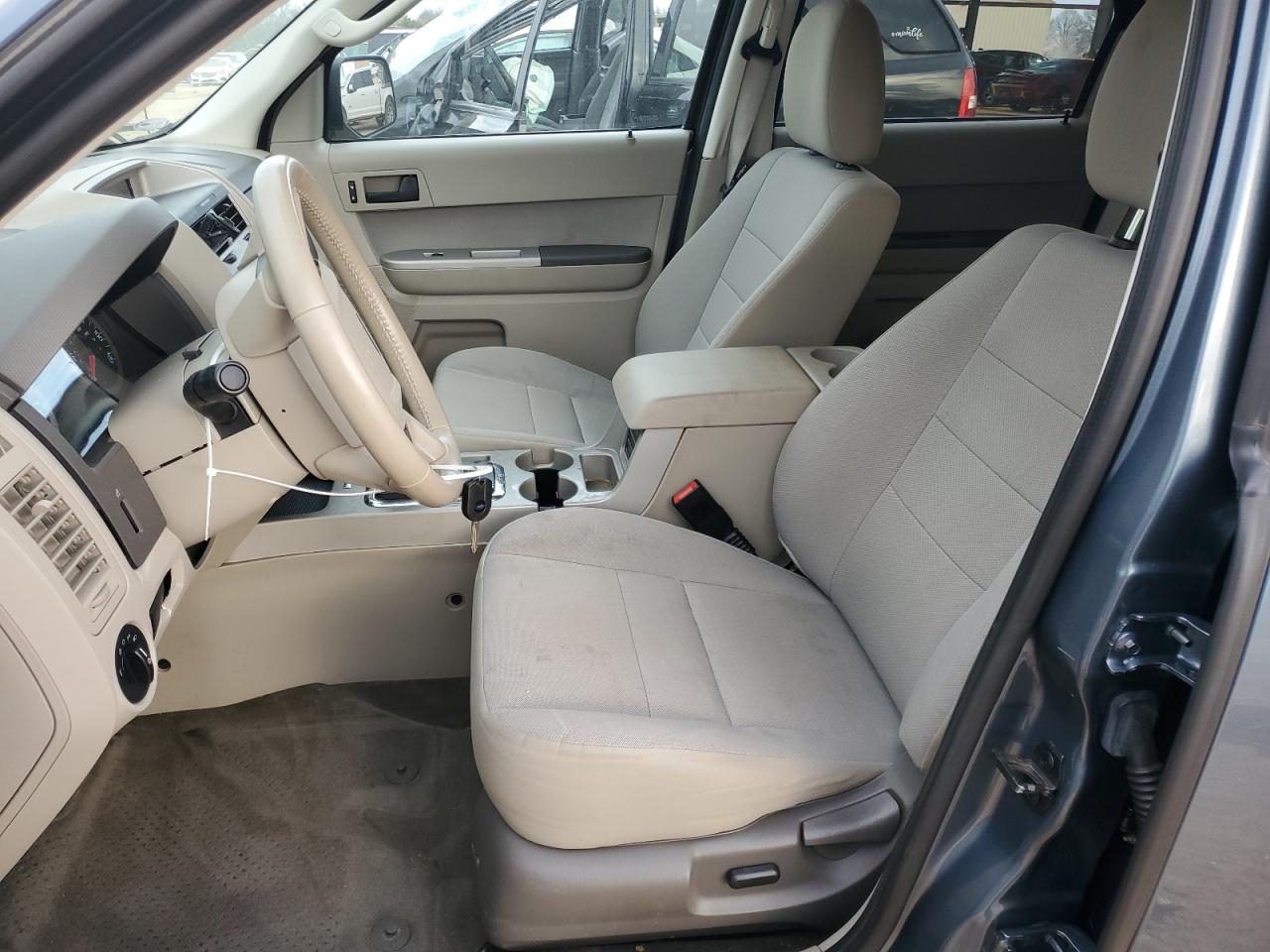 2011 Ford Escape - Image 7