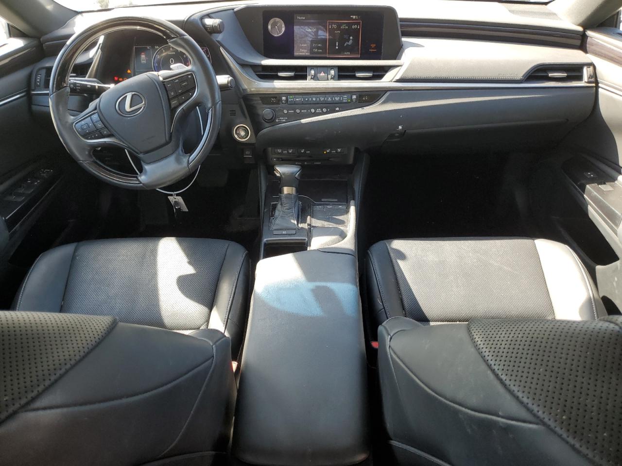 2020 Lexus ES - Image 8