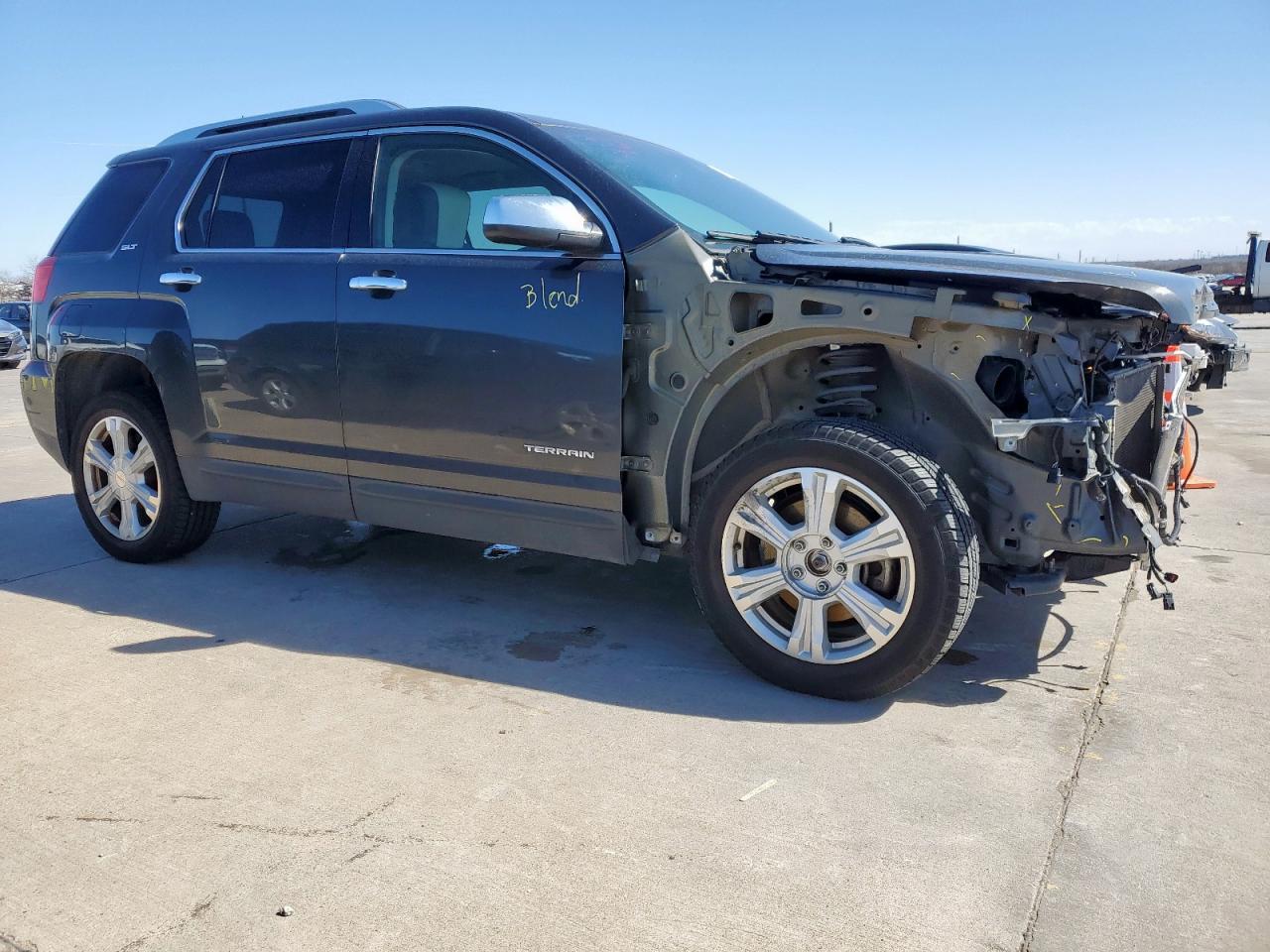 2017 GMC Terrain - Image 4