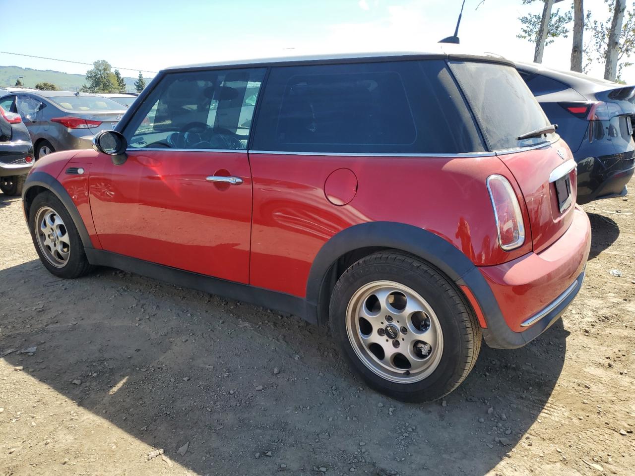 MINI COOPER 2005 WMWRC33475TJ67361 Photo 2