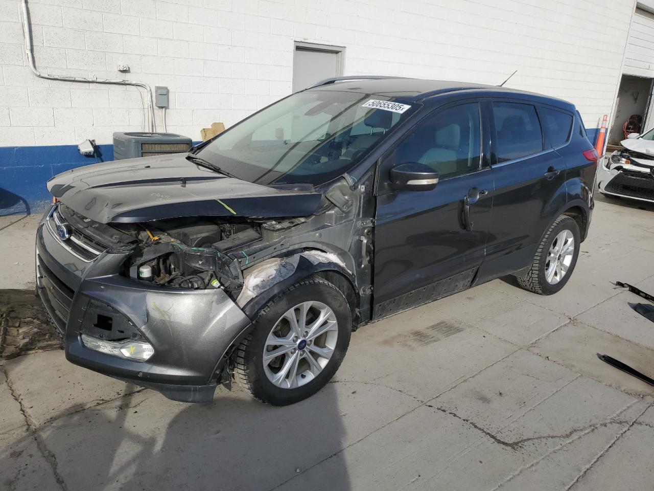 2015 Ford Escape Titanium იყიდება Farr West-ში, UT - Front End