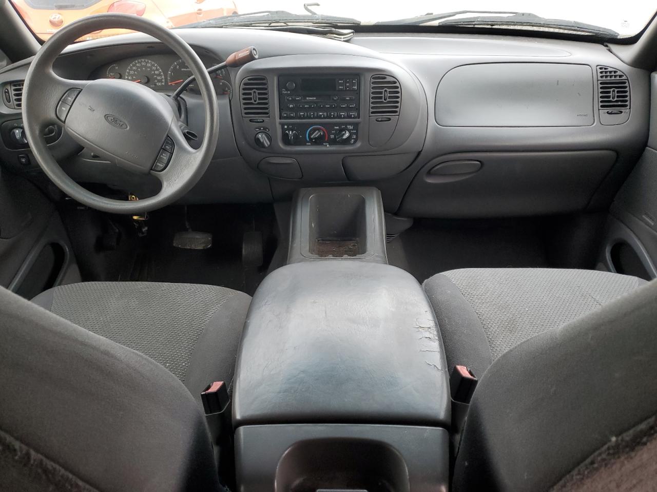 2001 Ford Expedition Xlt VIN: 1FMPU16L21LA33149 Lot: 49183895