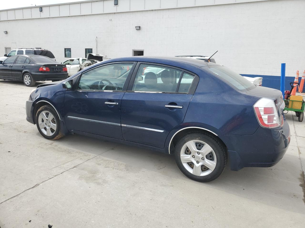 2010 Nissan Sentra - Image 2