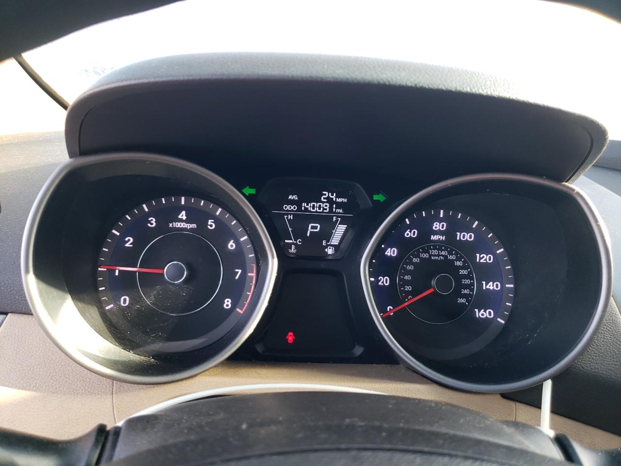 2013 Hyundai Elantra - Image 9