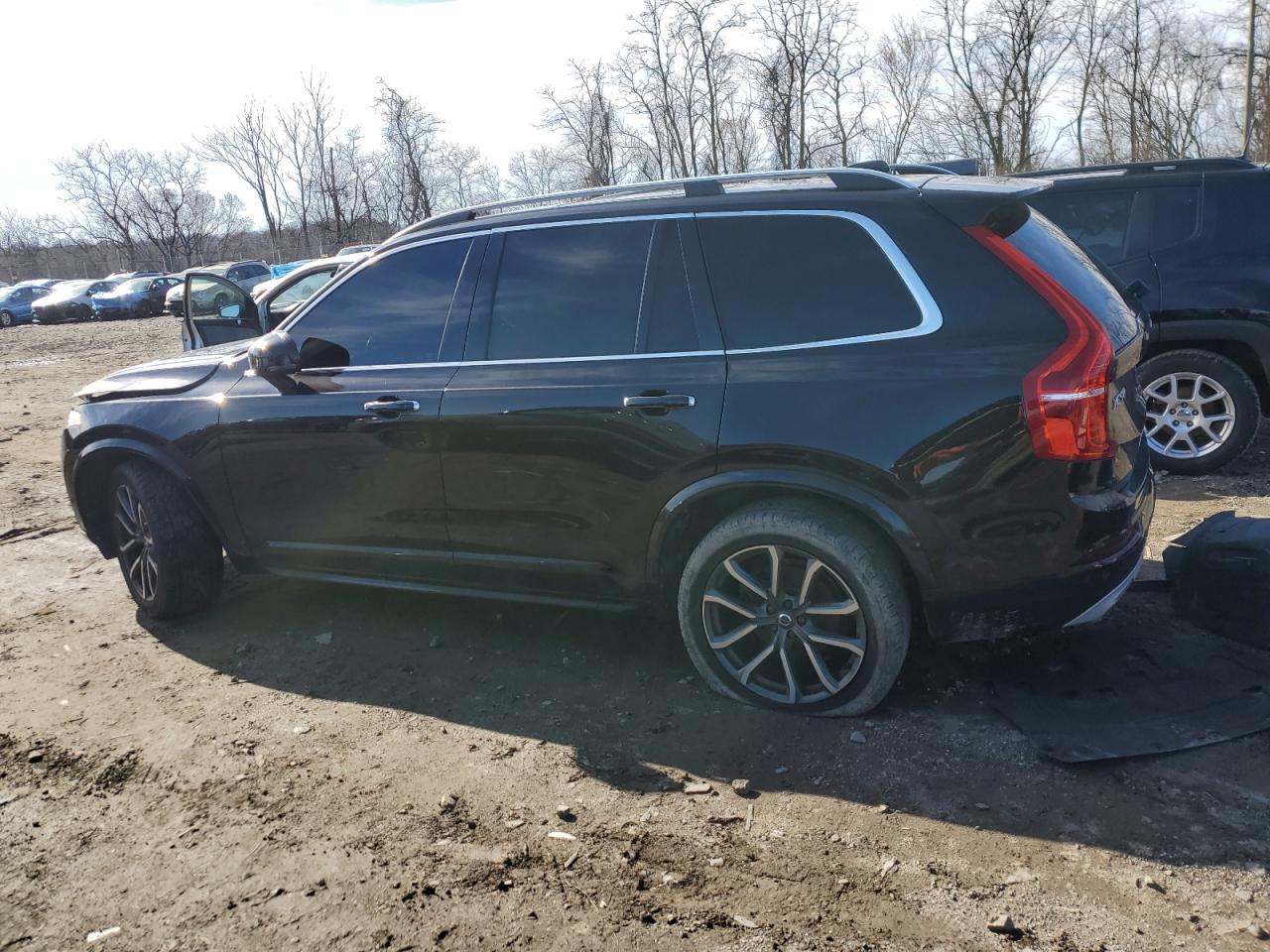 2016 Volvo XC90 - Image 2