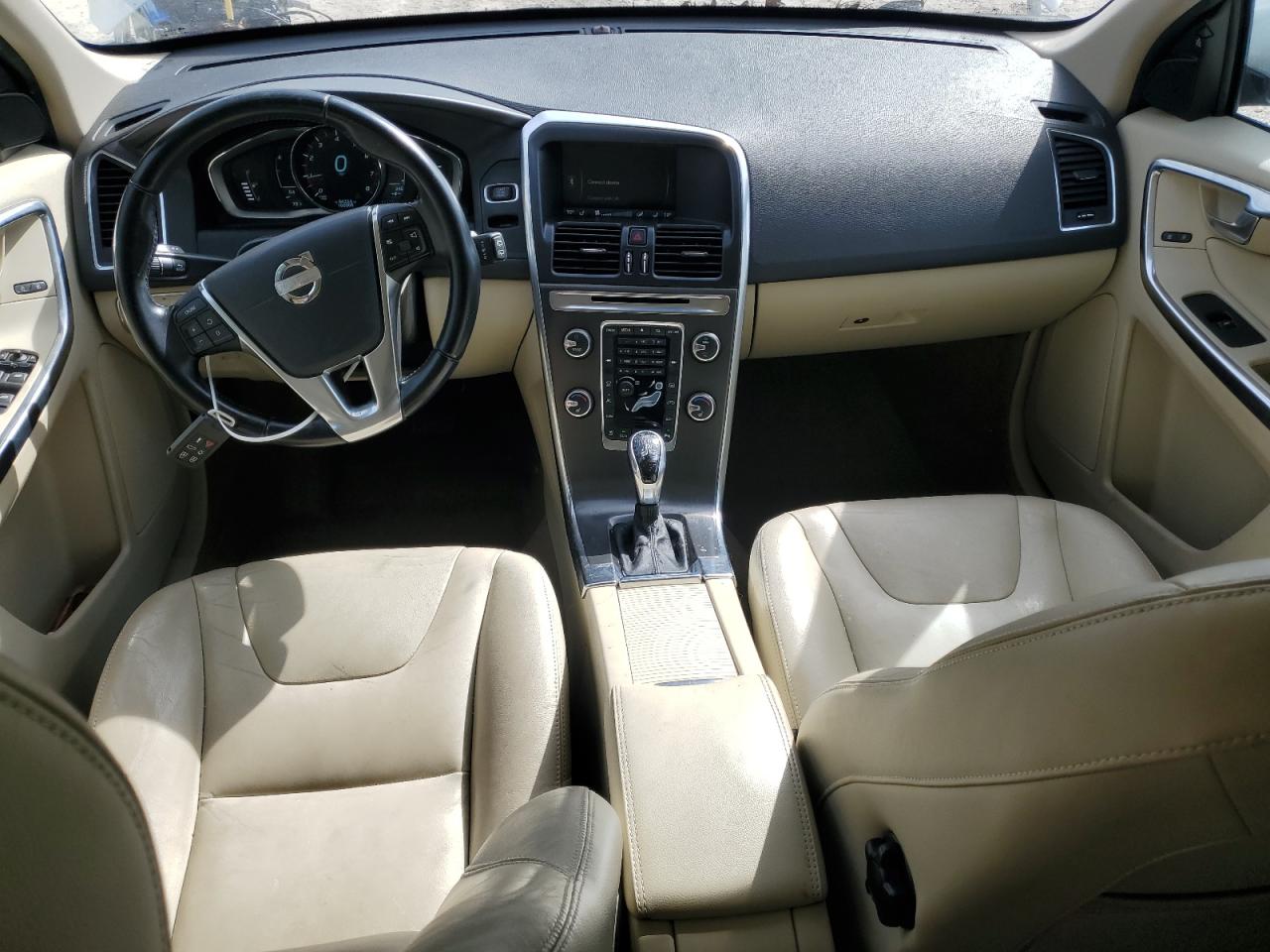 2015 Volvo XC60 - Image 8
